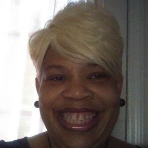 Meet your Posher, Iris